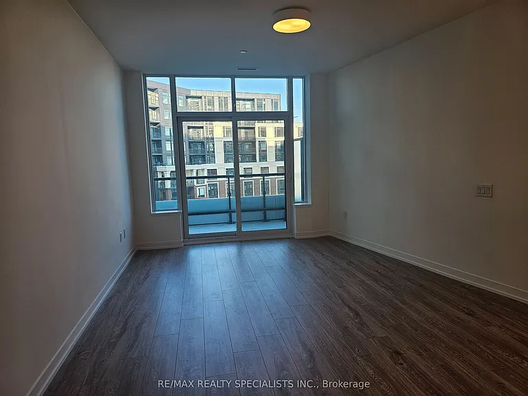 2485 Eglinton Ave W #712 — Photo 4