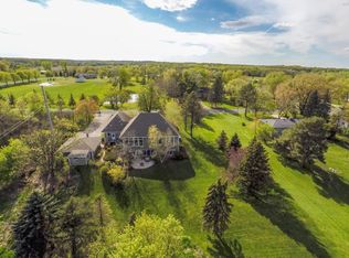 2412 Holy Name Dr, Wayzata, MN 55391