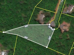 Cardinal Dr, Bushkill, PA 18324