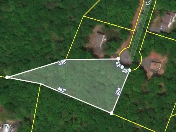 Cardinal Dr, Bushkill, PA 18324