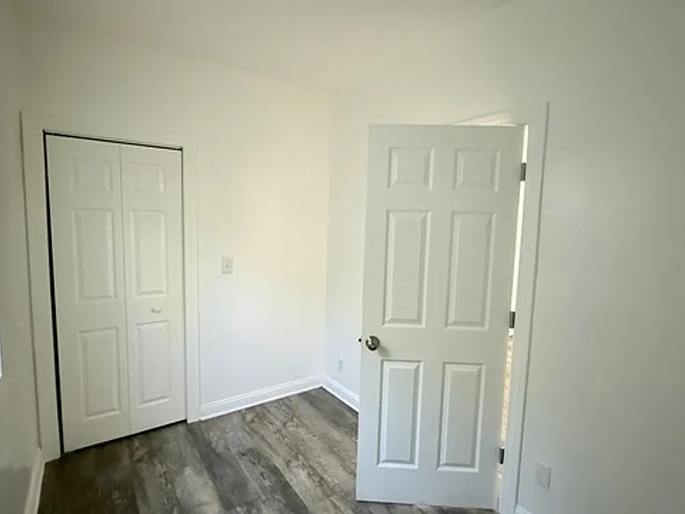 8438 S Baltimore Ave — Photo 9