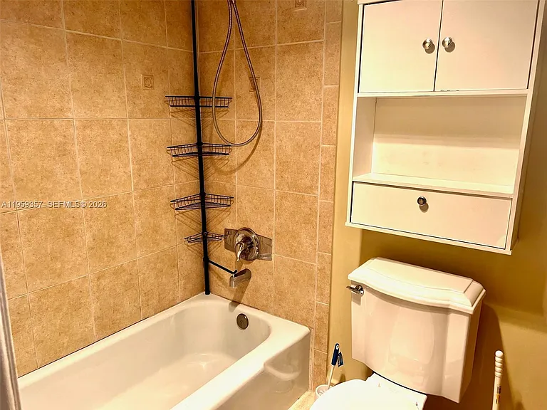 2940 N Course Dr #910 — Photo 9