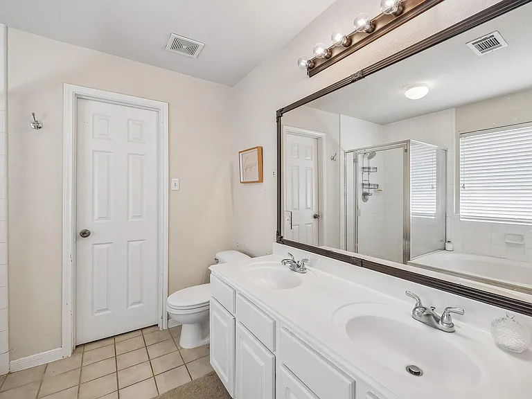 24027 Floragate Dr — Photo 16