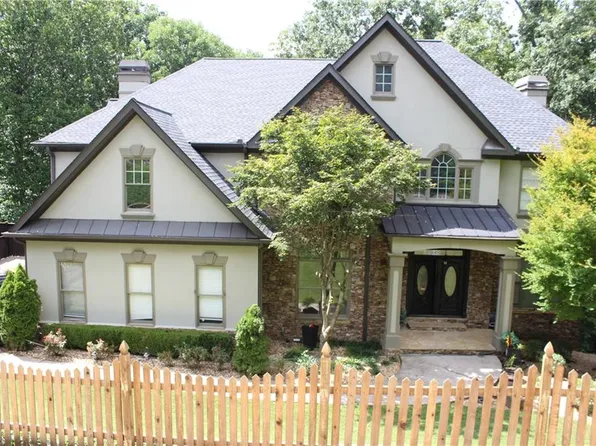 8430 Valemont Dr, Sandy Springs, GA 30350