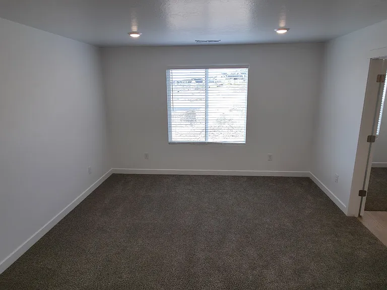 4335 N 325 E — Photo 20