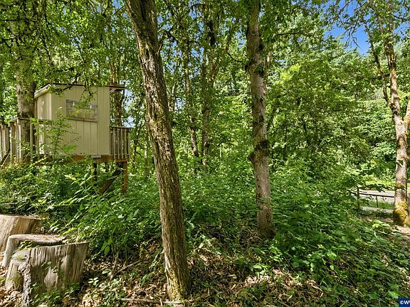 5th image of 4170 NW Circle Blvd
