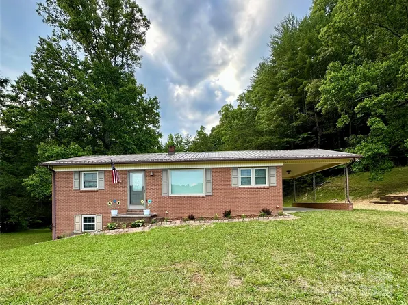 5545 Cloverfield Pl, Boomer, NC 28606