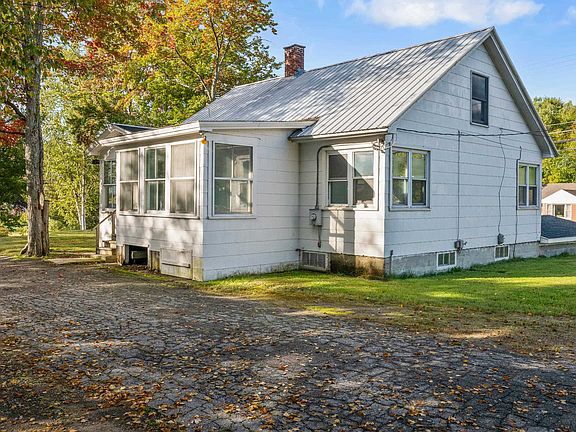 3rd image of 600 Main Street