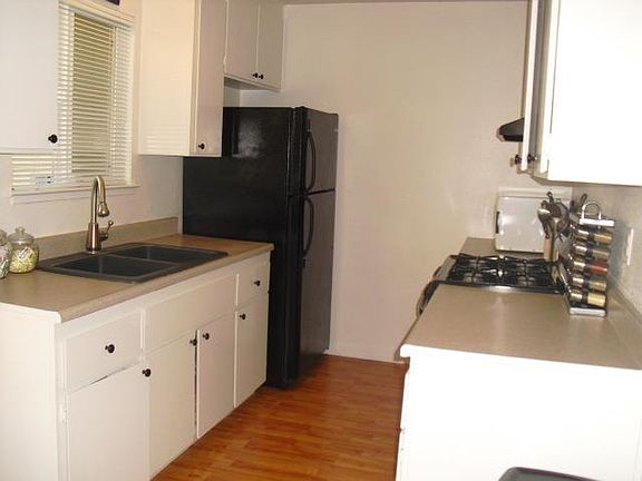 5th image of 18214 Hale Ave APT B