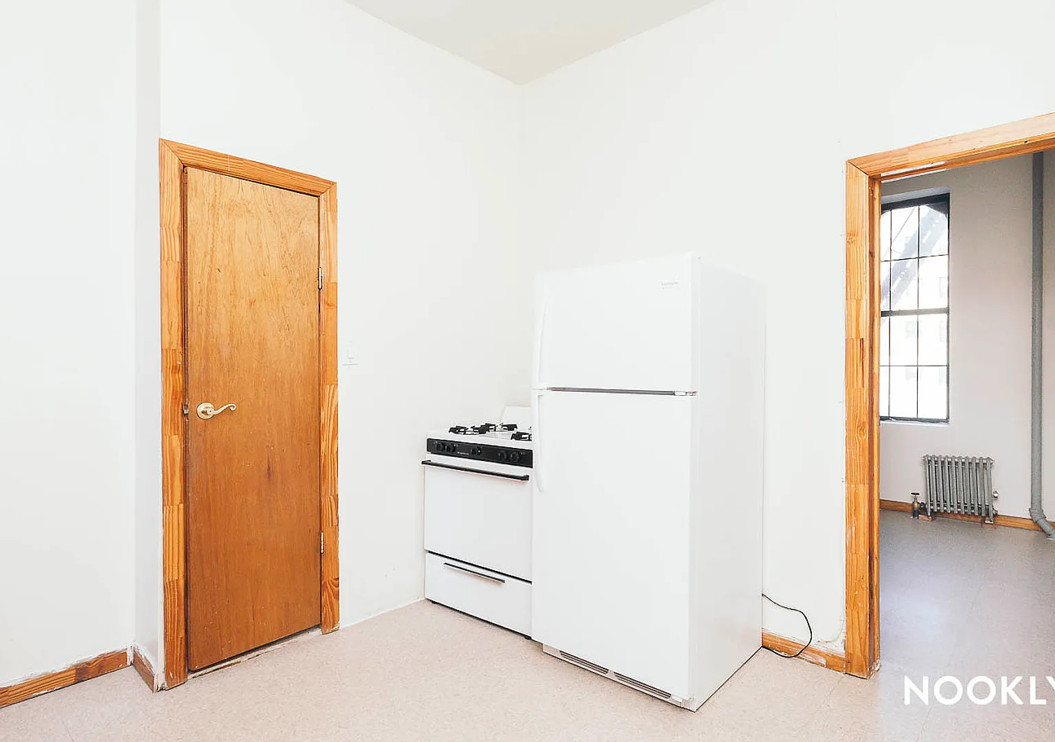 206 Scholes Street — Photo 4