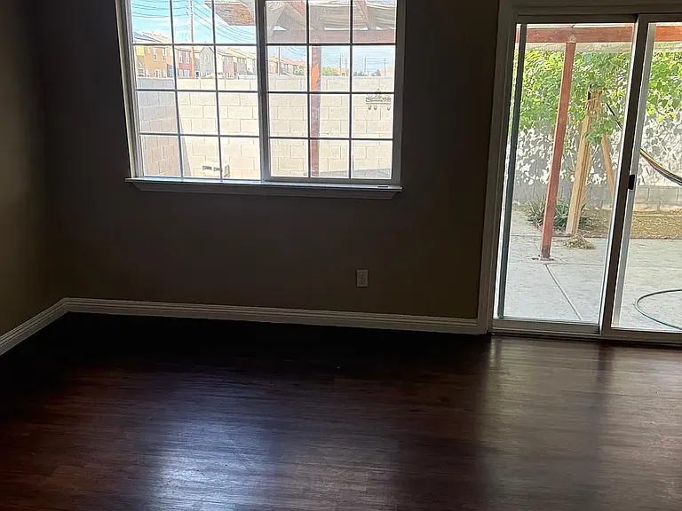 3890 Tatiana St — Photo 5