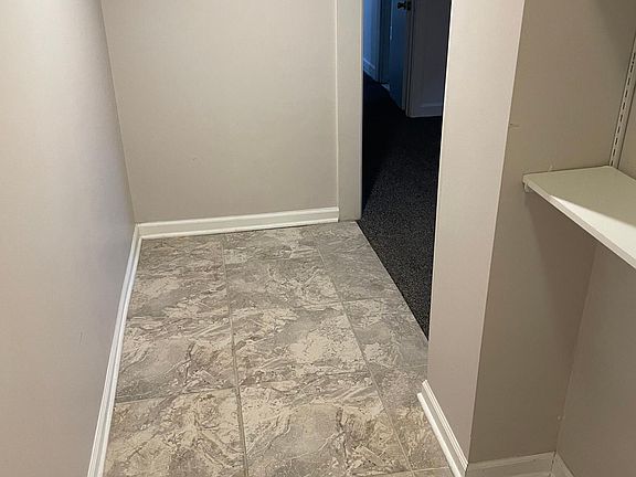 3rd image of 2623 S Union Ave #1REAR