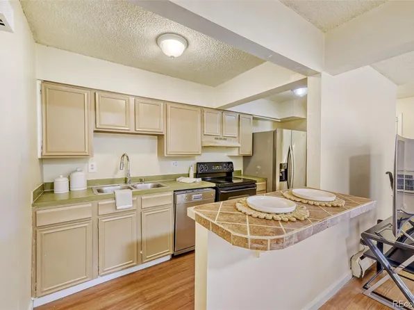 4641 S Lowell Boulevard #B, Denver, CO 80236