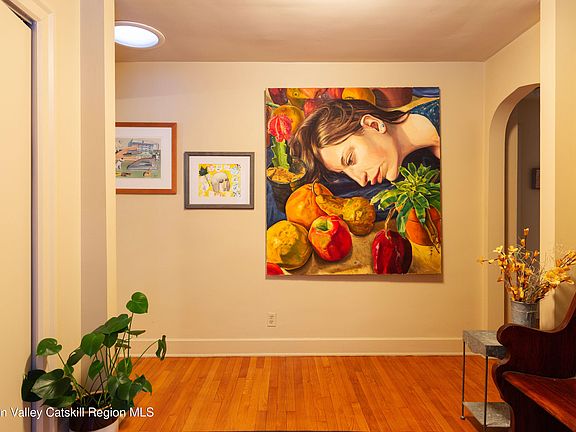 3rd image of 95 Lakeview Avenue