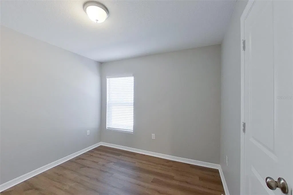 4 bed, 2.0 bath, 1449 sqft, $1,695 — Photo 4