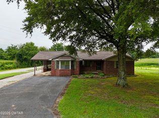 305 Walnut Grove Rd, Kenton, TN 38233