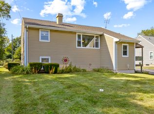 1207 Crystal Lake Rd, Lake In The Hills, IL 60156