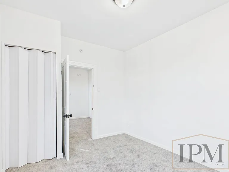 26 S Pine St — Photo 7
