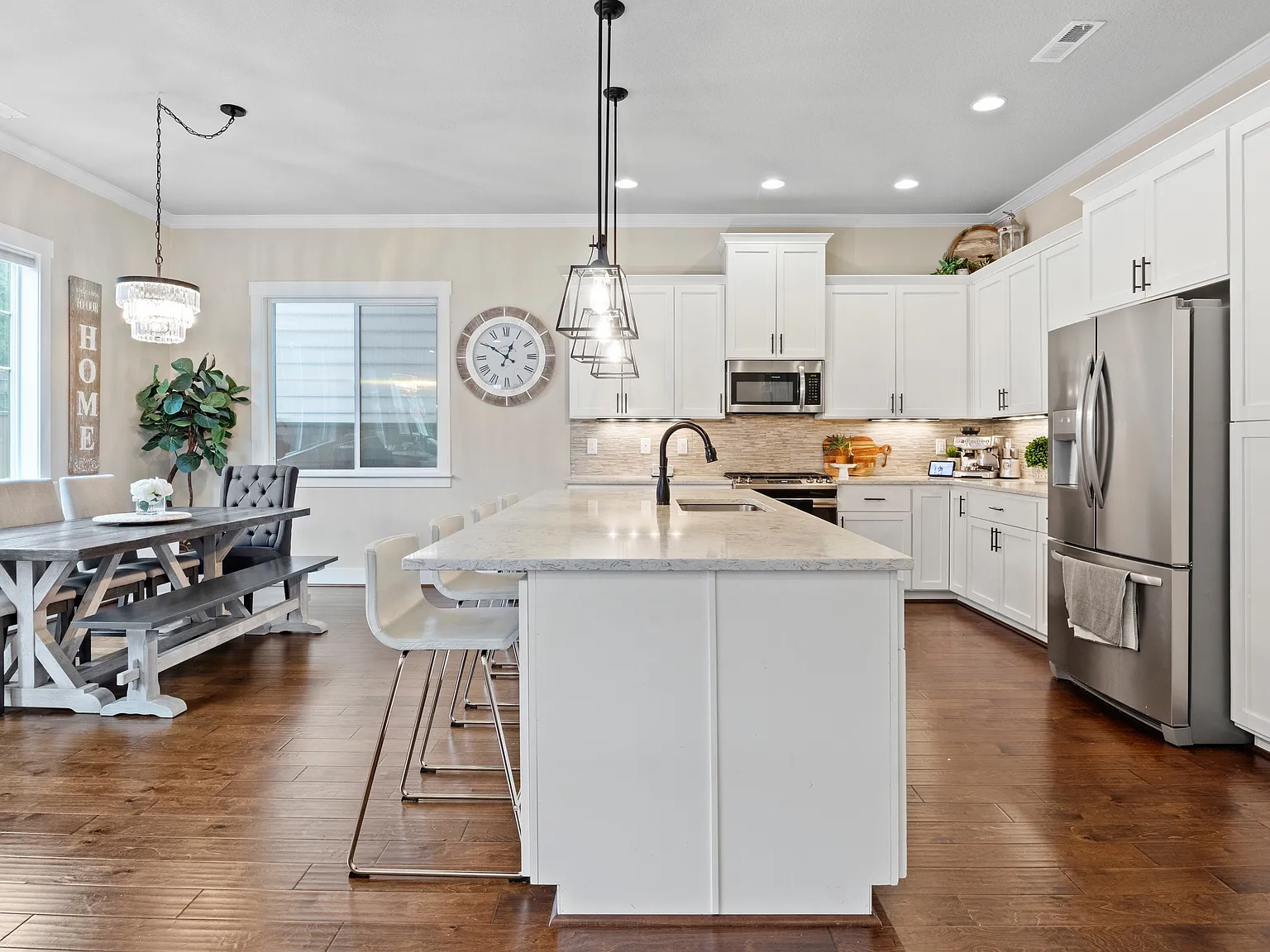 17477 SW Forest Hollow St — Photo 4