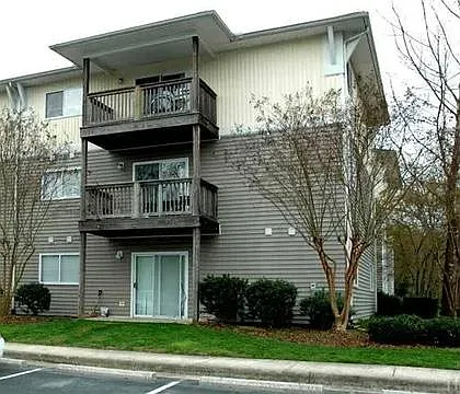 303 Smith Level Rd #F13 — Photo 1