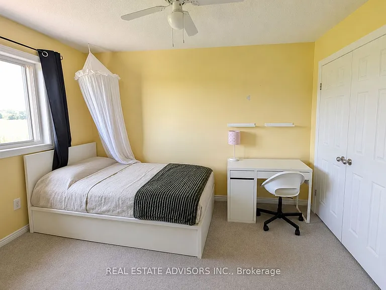 1364 Caen Ave — Photo 12