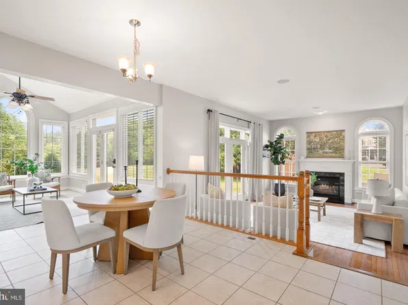 11489 Potomac Heights Ln, Lovettsville, VA 20180