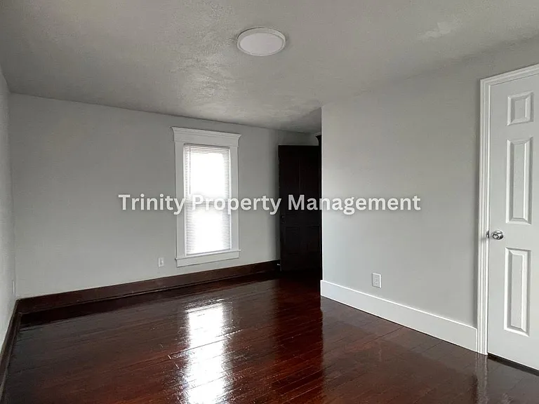 116 Maryland Ave — Photo 13