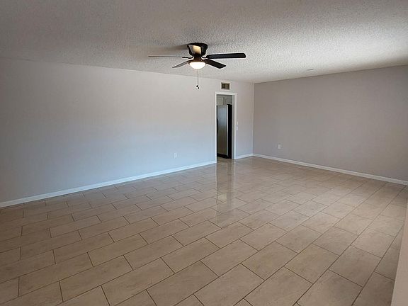 4th image of 13204 W Hyacinth Dr