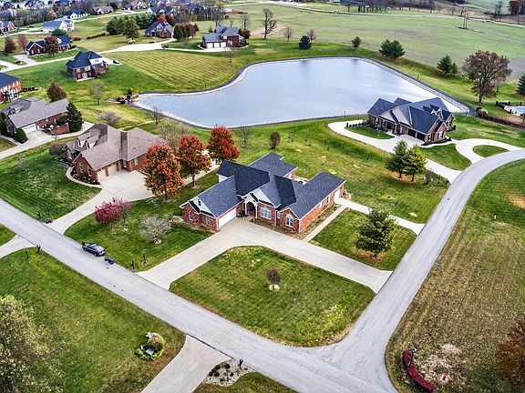 3rd image of 230 Rose Wood Dr