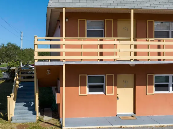 400 Catalina Rd APT 101, Cocoa Beach, FL 32931