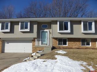 1712 N 146th St, Omaha, NE 68154