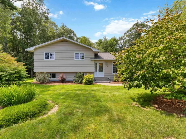 174 Silver Rd W, Lunenburg, NS B4V 5E5