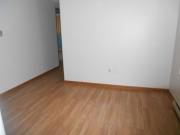 4th image of 12 Urban Dr