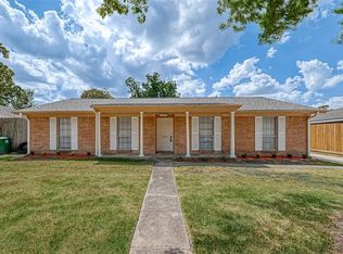 7407 Beechnut St, Houston, TX 77074