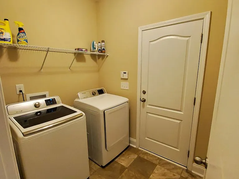 205 Korbel Dr — Photo 17