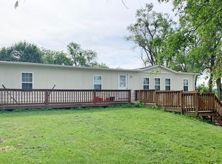 27584 242nd St, Maryville, MO 64468