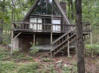 1464 Private Road 2704, London, AR 72847