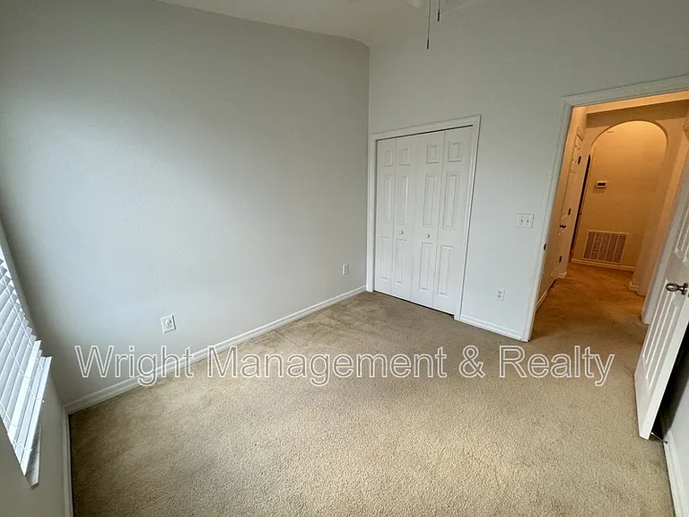4658 69th Pl N — Photo 17