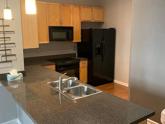 3rd image of 1400 Granby St Unit 113