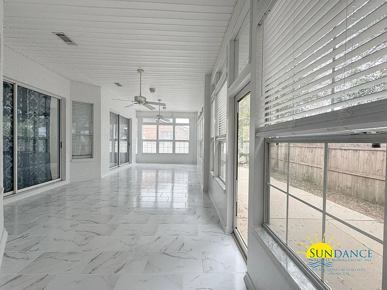 504 Fallin Waters Dr — Photo 7