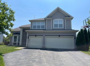 411 Red Cedar Rd, Lake Villa, IL 60046