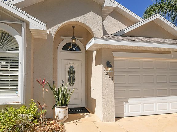 3rd image of 8209 Maidencane Place