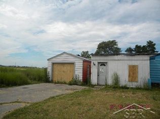 1282 S Airport Rd, Saginaw, MI 48601