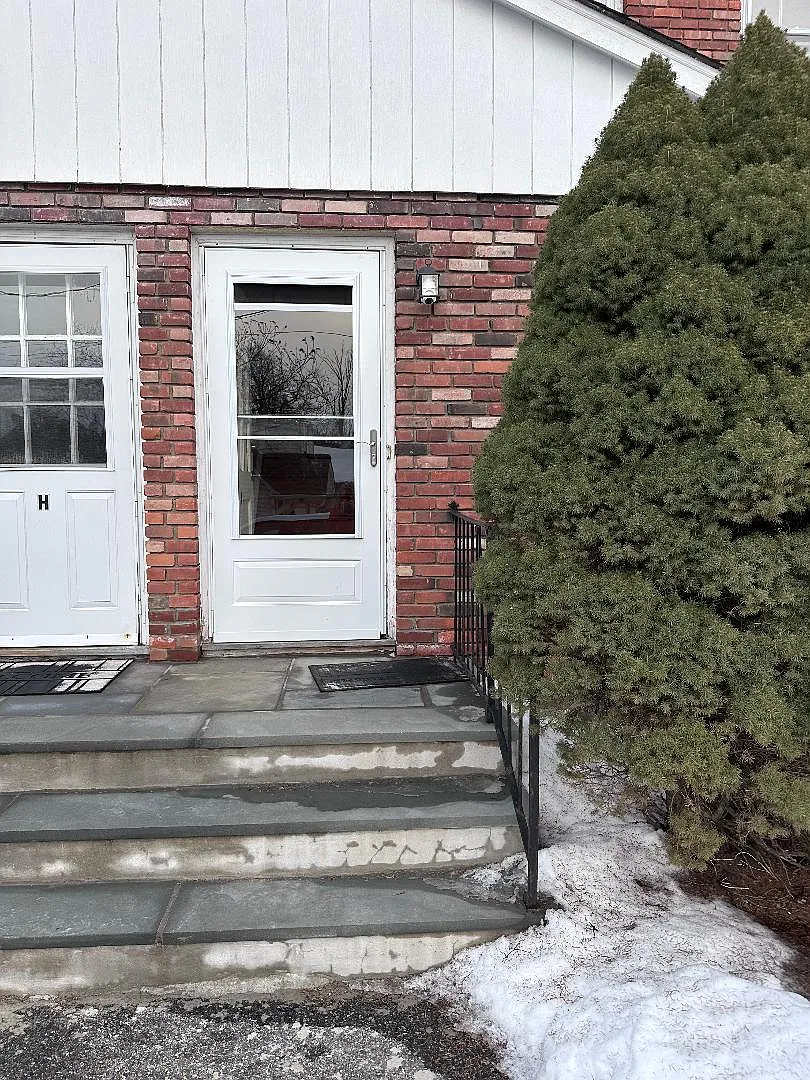 2 bed, 1100 sqft, $2,500 — Photo 1
