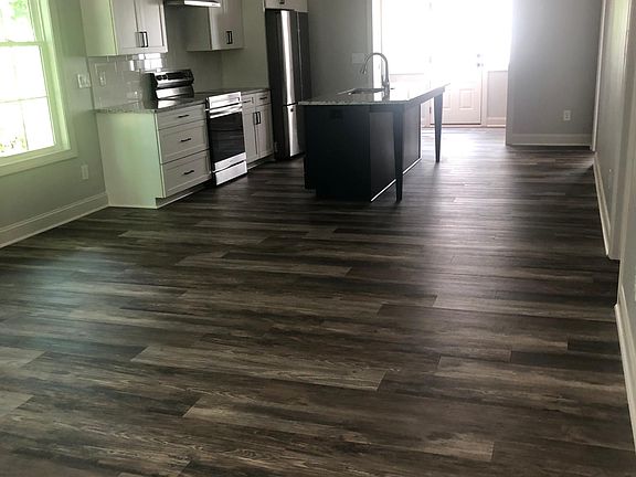 4th image of 111 Clay St