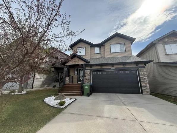1329 N Prairie Springs Park SW, Airdrie, AB T4B 0E8