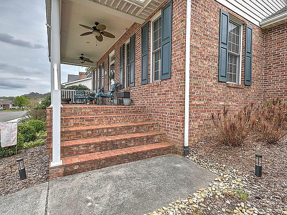 4th image of 12622 Chesterfield Ln
