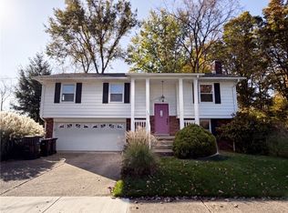 700 Ridgeway Ave, Grove City, PA 16127