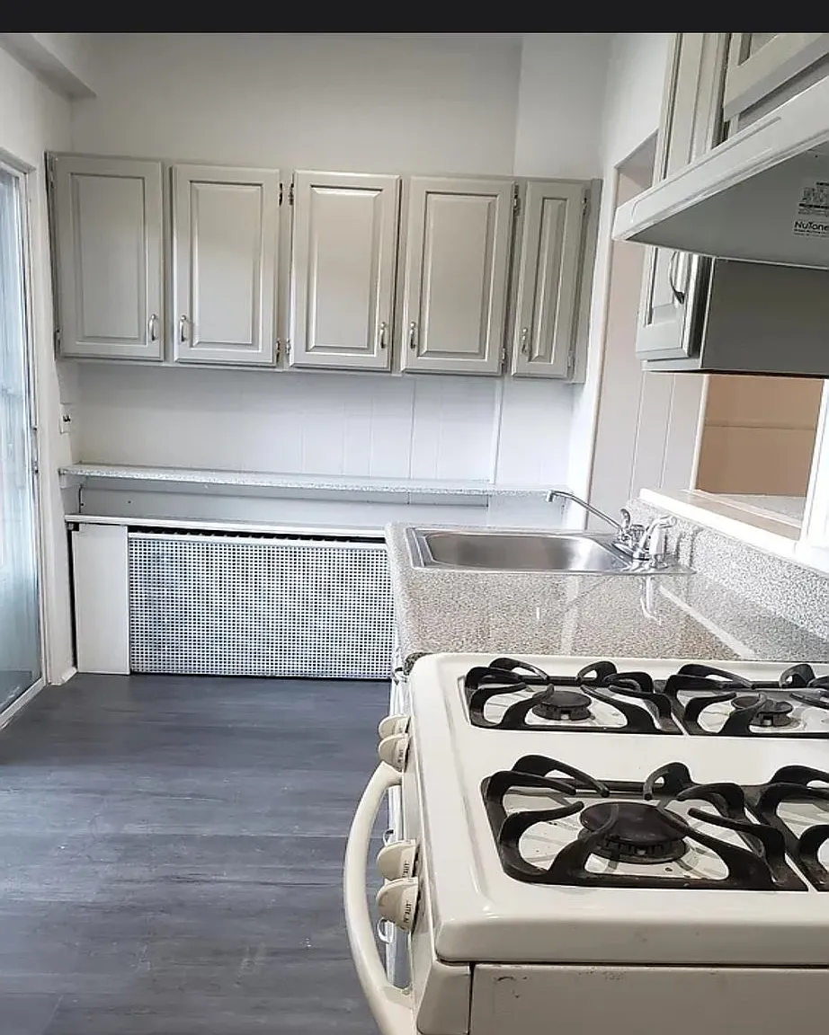 1bd/1bth With All Utilities Included Near Nyc Buses/Highway — Photo 4