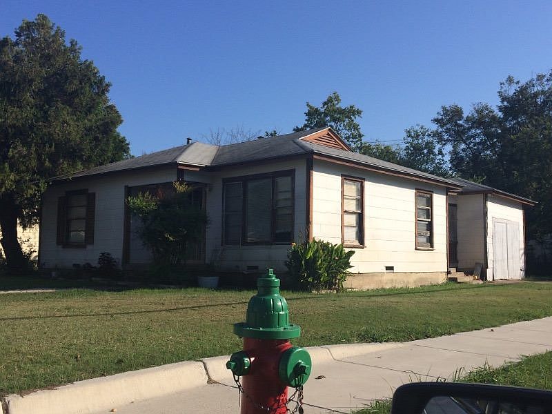 1st image of 4200 Voncille St
